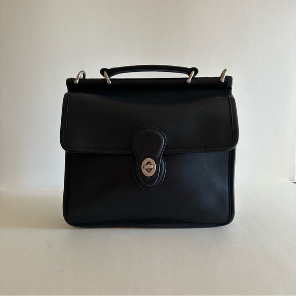 Coach Vintage 1993 Willis Black Glovetanned Leather Turn Lock Shoulder Bag - Picture 2 of 15